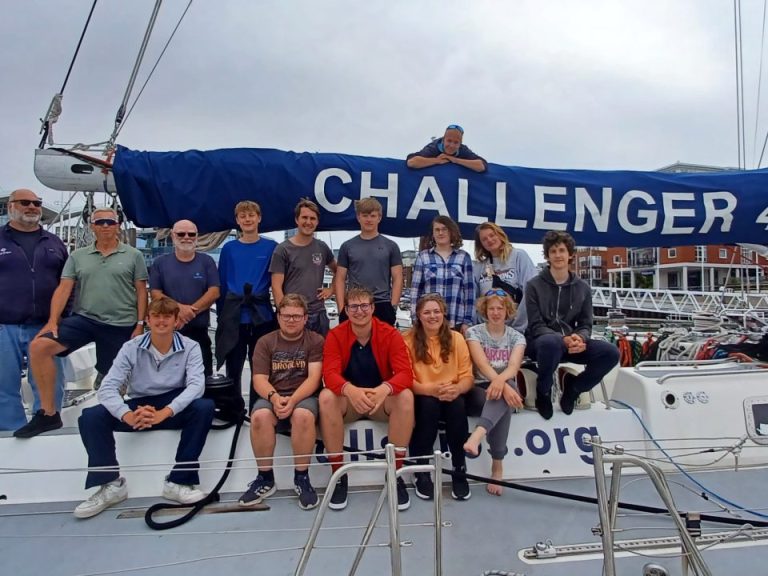 End of voyage group photo on CH4