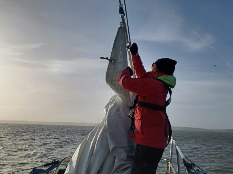 pulling sail